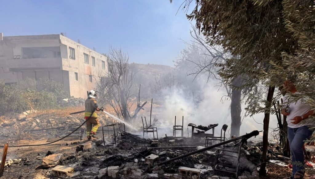 hatayda bahceden eve sicrayan yangin sonduruldu Od6N6UtQ