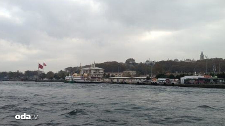 istanbul valiligi izinsiz iskelelerde faaliyetlere son verildi QvxMJaf9