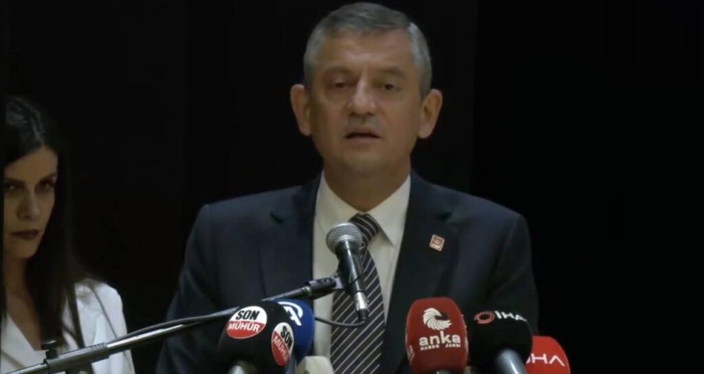 Özgür Özel’den net mesaj: “İktidarın ömrü kalmadı yaşadığımız doğum sancısıdır”