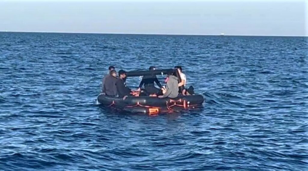 Yunan Göçmenleri Ölüme Terk Ediyor