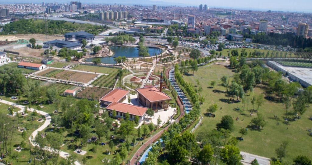 AKP’li belediye borcunu millet bahçesiyle ödedi