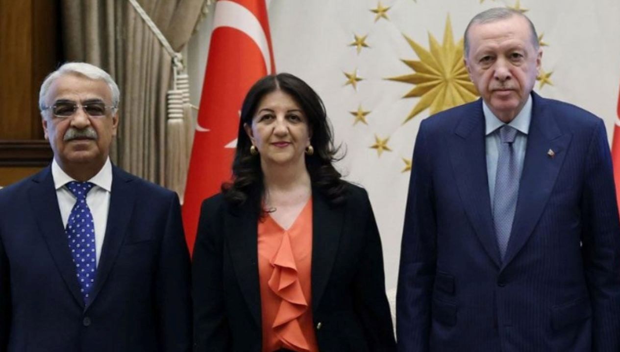 cumhurbaskani erdogan dem parti heyetini kabul etti WvHL9Tvs.jpg