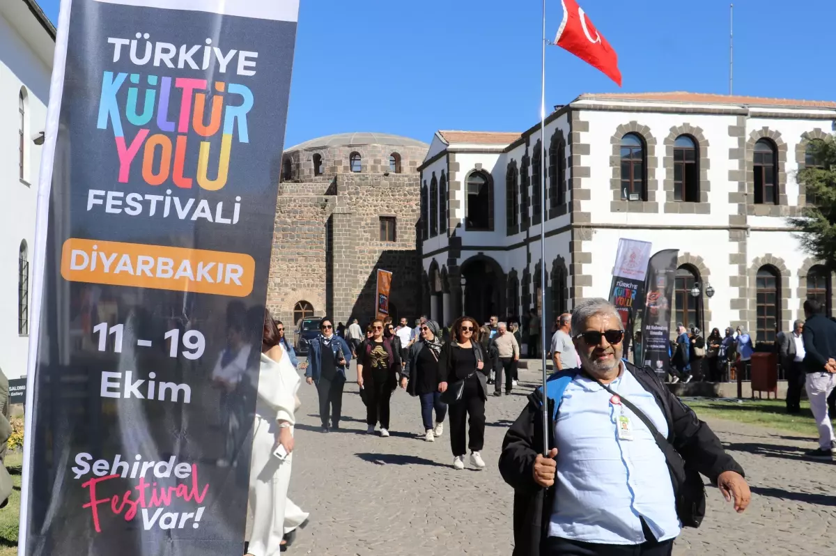diyarbakir kultur yolu festivali ikinci gununde yogun ilgiyle devam ediyor lTJpOgX2.jpg