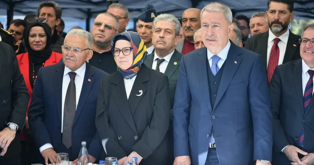 Kayseri’de “29 Ekim Katlı Kavşağı” protokolü hizmete açıldı