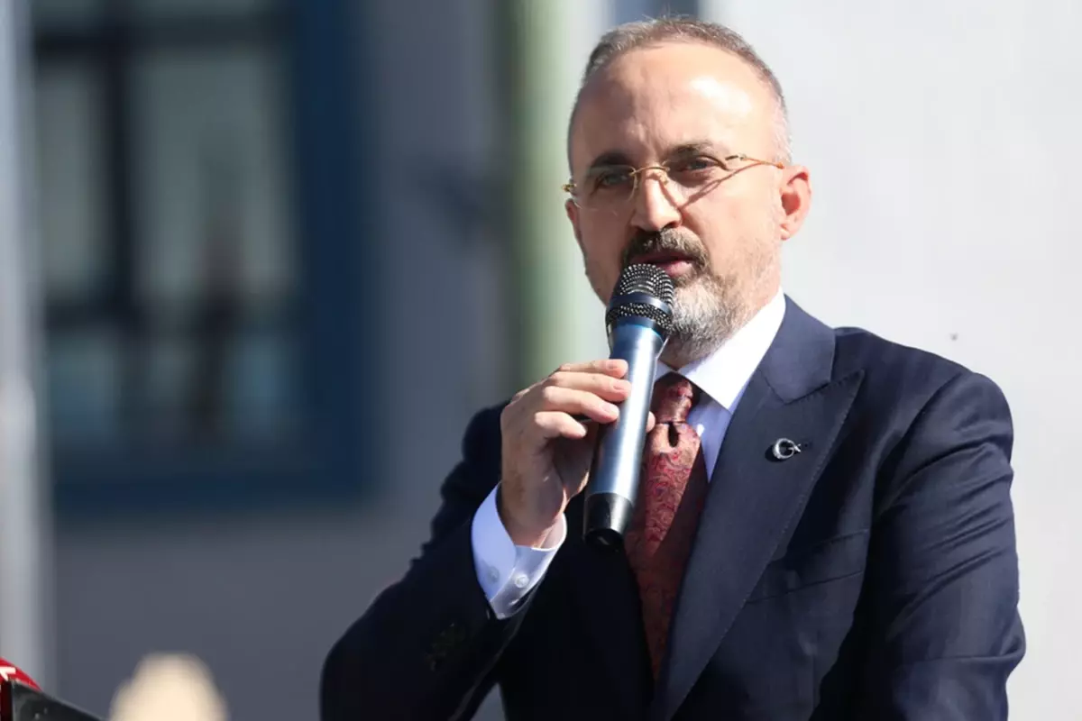 tbmmdeki ocalan sloganlarina bulent turandan tepki hic mi akilli adam yok LgcYjII5