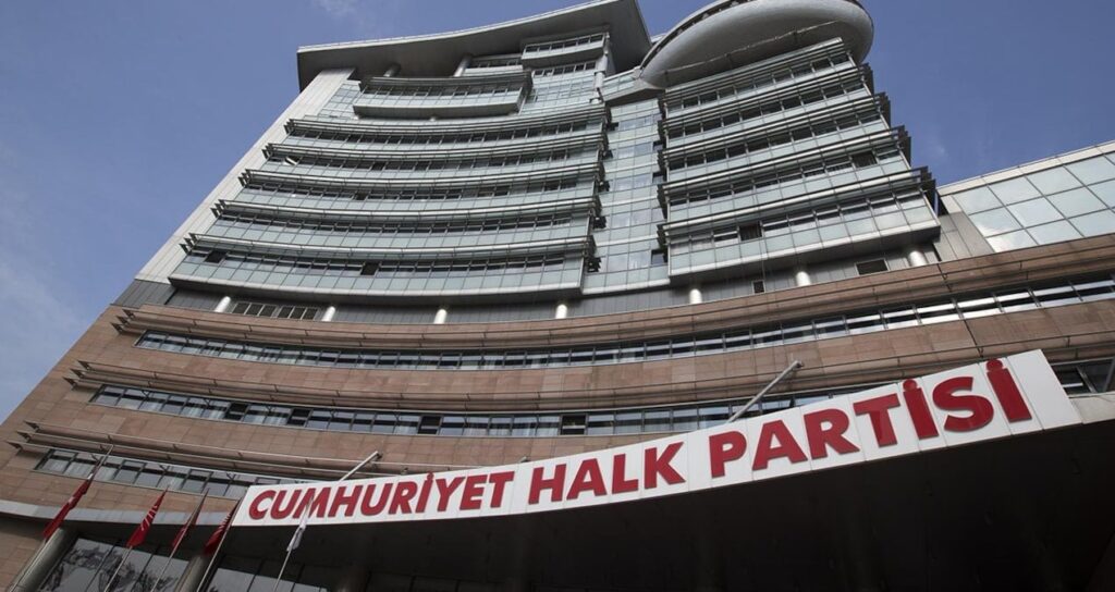 AKP’lilerin yolsuzluklarını açığa çıkaran CHP’li isim, PM’ye aday oldu