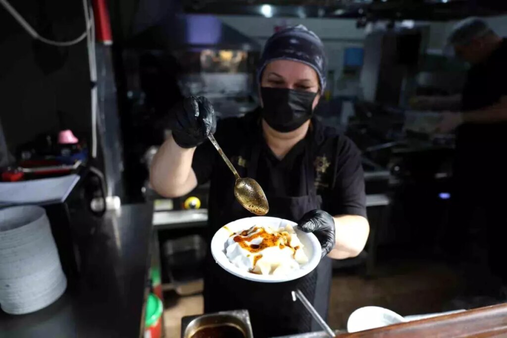 Aydın’da Havuz Kafe Uygun Fiyatlı Hizmet Sunmaya Devam Ediyor