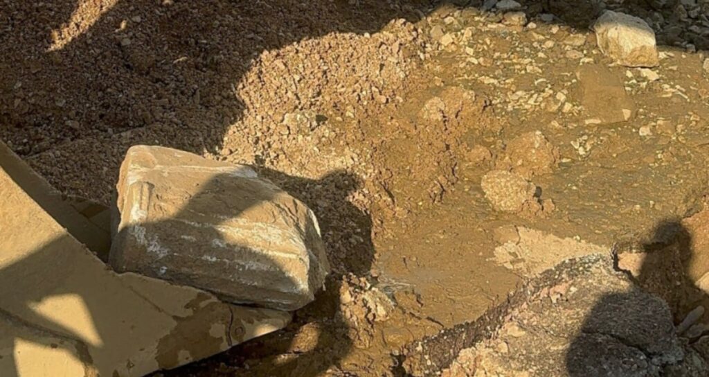 Erdek’te altyapı çalışmaları sırasında arkeolojik kalıntılar bulundu