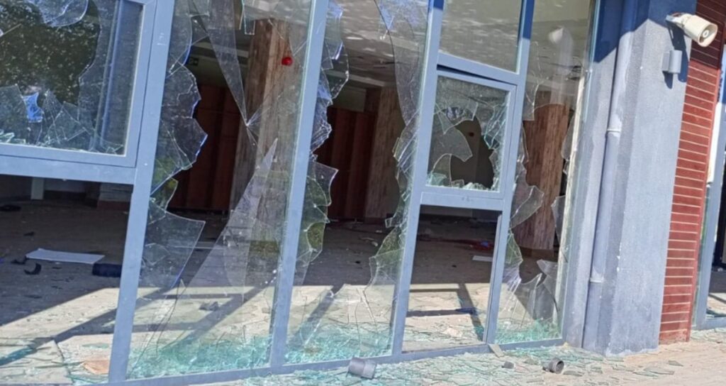 Milletin parasına yazık