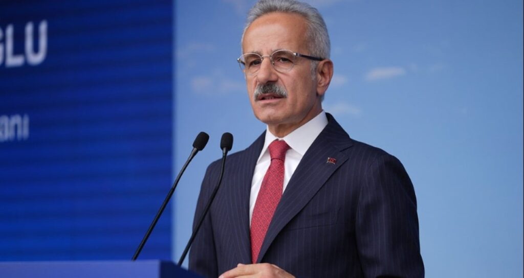 14 ayrı kamu ihalesi bakanın arkadaşına