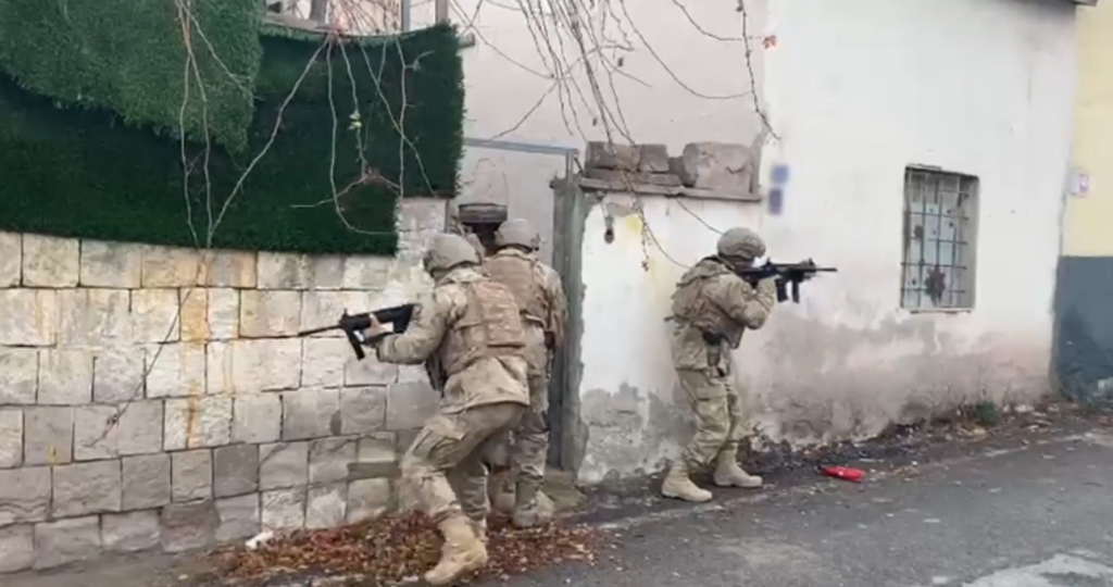 22 ildeki DAEŞ operasyonunda 92 gözaltı