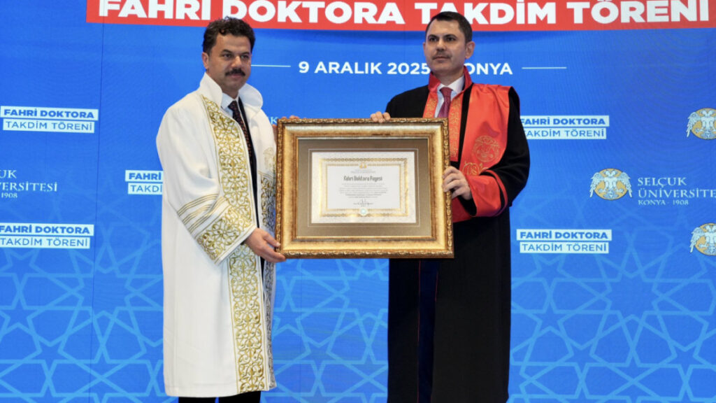 Murat Kurum’a Selçuk Üniversitesi’nden fahri doktora ünvanı