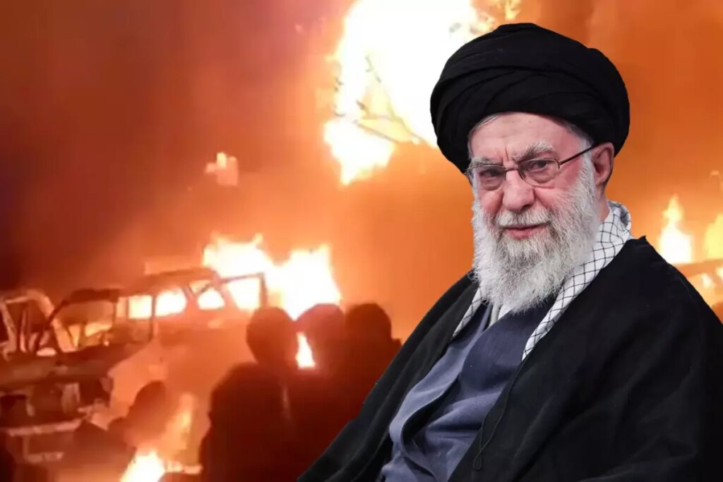 İran’da cami ve belediye binası ateşe verildi